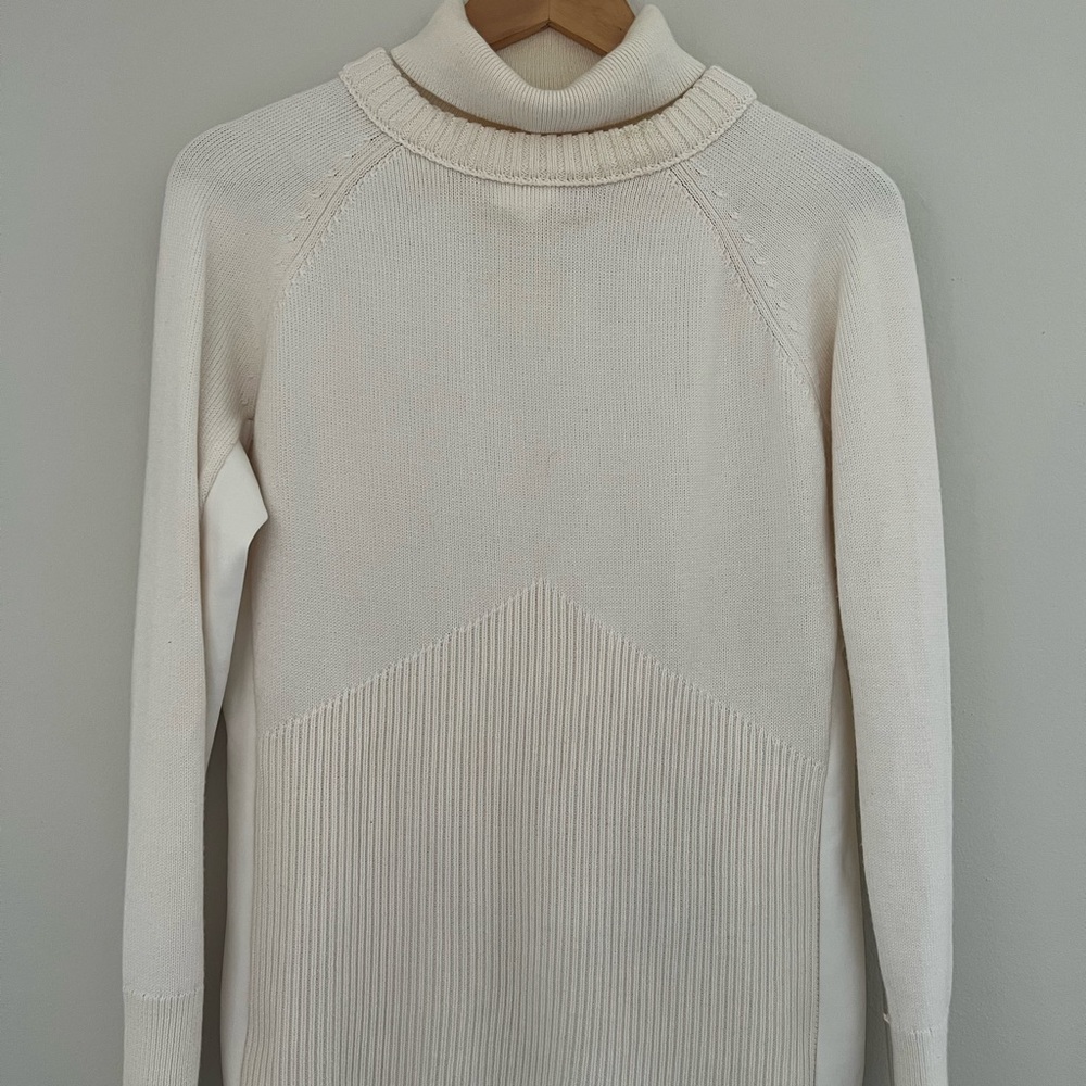 Athleta Turtleneck Sweater Size M